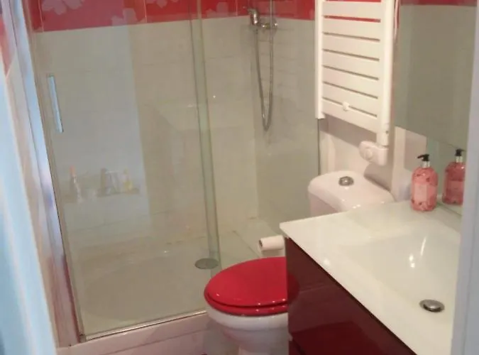 Calme Et Ensoleillee 公寓